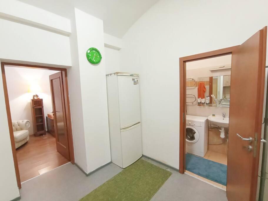 Apartment Captain Nemo Прага Екстериор снимка